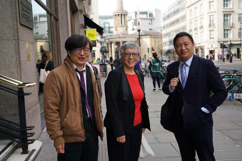 王超华认为,不少受过高等教育的职业女性,都站出来参与“白纸运动”,对她们非常敬佩。 (王超华提供)