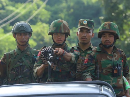 ထိန်းချုပ်နယ်မြေတွေကို စွန့်လွှတ်မှာမဟုတ်ကြောင်း TNLA ပြော