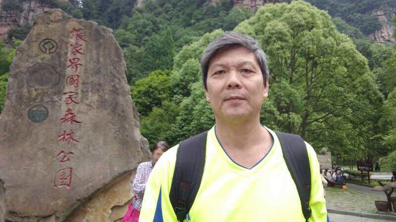 陳思明近 “被旅遊”的照片。（记者高峰提供）