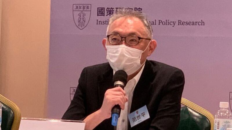 台湾师范大学政治研究所教授范世平认为蔡英文要推动第三共和。(记者 黄春梅摄)