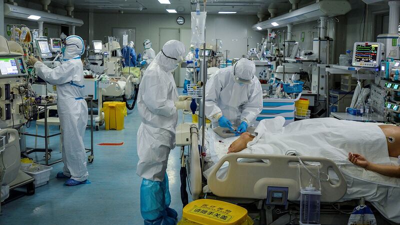 新冠肺炎在中国大陆累计超过7.6万起确诊病例。(法新社)