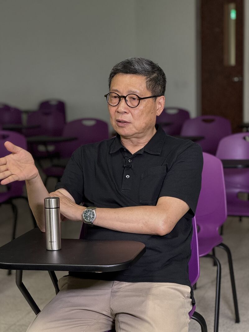 陈健民相信台湾能反过来影响大陆新一代,希望抗中保台的同时能保持两岸的学术交流。(程皓楠摄)