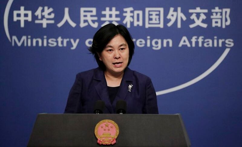 中国外交部发言人华春莹在5月14日的记者会上在没有根据的情况下指责美国囤积新冠疫苗(美联社图片)