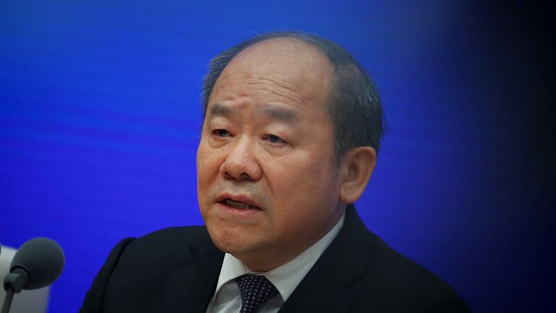 中国国务院第七次全国人口普查领导小组副组长宁吉喆出席国新办记者会。(路透社)