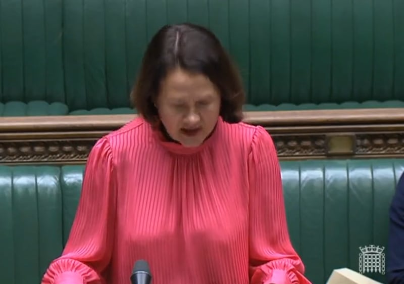 工党下议员、影子外交国务大臣凯瑟琳·韦斯特（Catherine West ）关注英国政府会否就事件和中国大使馆交涉。（推特截图）