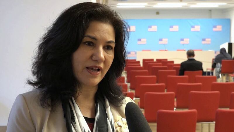 美国维吾尔人权活动人士罗珊·阿巴斯(Rushan Abbas)。(视频截图)