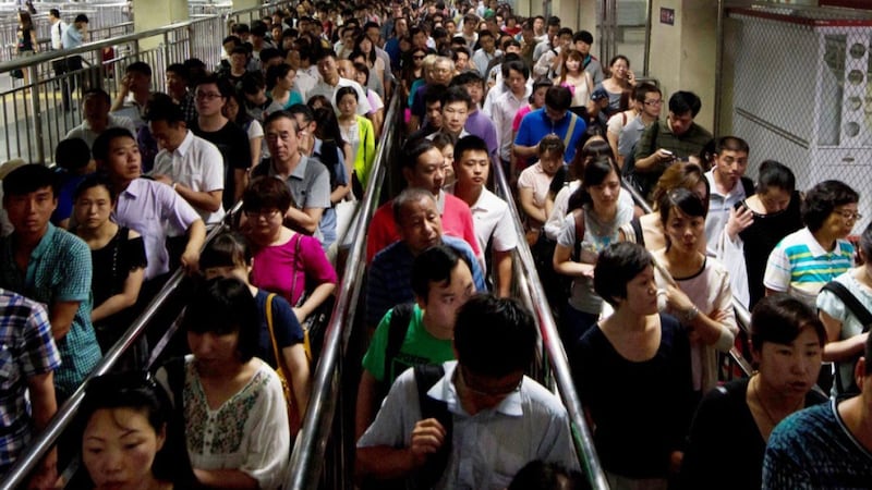 北京地铁的营运规模处于世界前列,预计未来两三年还有多条新线通车,日均客流会增至1700万人次。(法新社)