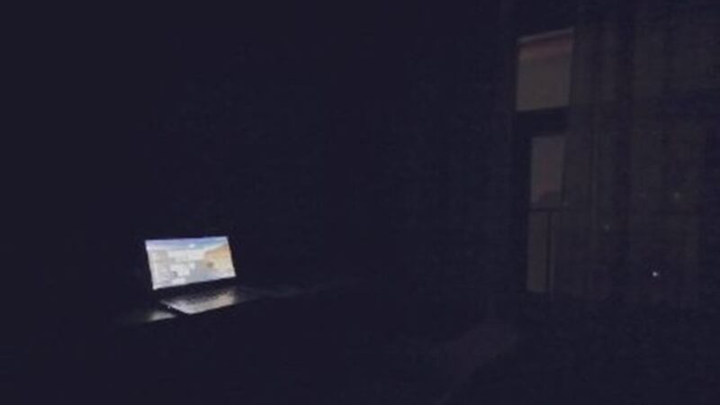 广州一入住酒店的客人遭遇突然停电(微博截图)