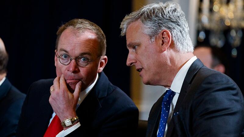 美国国家安全顾问欧布莱恩(Robert C. O'Brien)(右)(美联社)