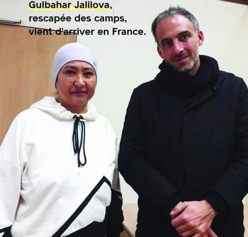 لاگېر شاھىتى گۈلباھار جېلىلوۋا خانىم ياۋروپا پارلامېنتىنىڭ ئەزاسى رافائىل گىلۇكىسمەن(Raphael Glucksmann) ئەپەندى بىلەن. 2020-يىلى ئۆكتەبىر، فىرانسىيە.