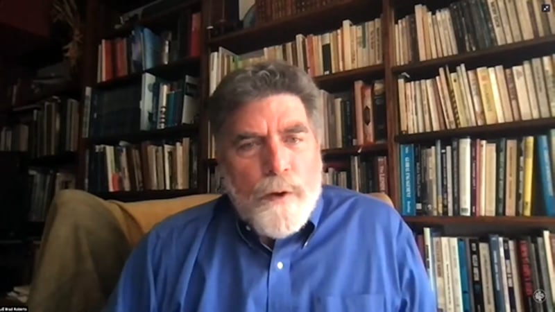 美国能源部下属的劳伦斯利佛摩国家实验室全球安全研究中心主任罗伯茨(Brad Roberts)周三在华盛顿美国和平研究所举办的一场研讨会上说,中国并没有管控这种战略竞争的意愿,因为这不符合它的军事目标。(视频截图)