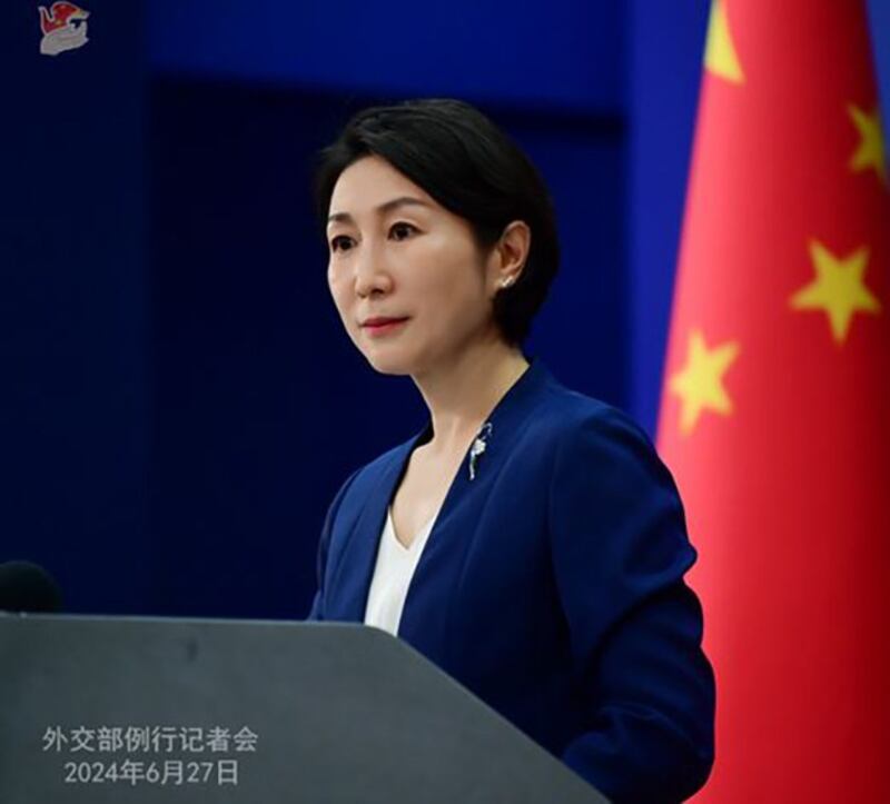 中国外交部发言人毛宁在2024年6月27日举行的例行记者会上对美中两位副外长的热线通话作出回应（中国外交部官网截图）