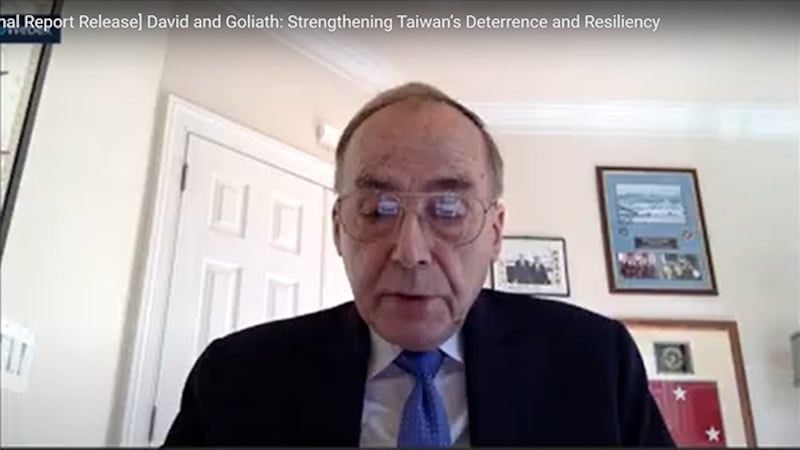 美国国防部前亚太安全事务助理部长格雷格森中将指出,中国军事能力迅速扩张,身处第一线的台湾须整合军事能力,必要时进行重整,同时确保自己在海、空等领域占有优势。(视频截图)