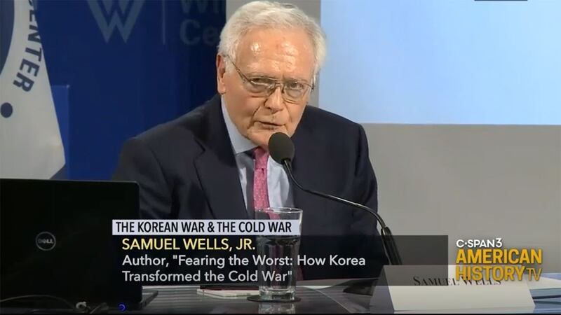 华盛顿智库威尔逊中心研究员山姆·威尔斯(Sam Wells)(视频截图)