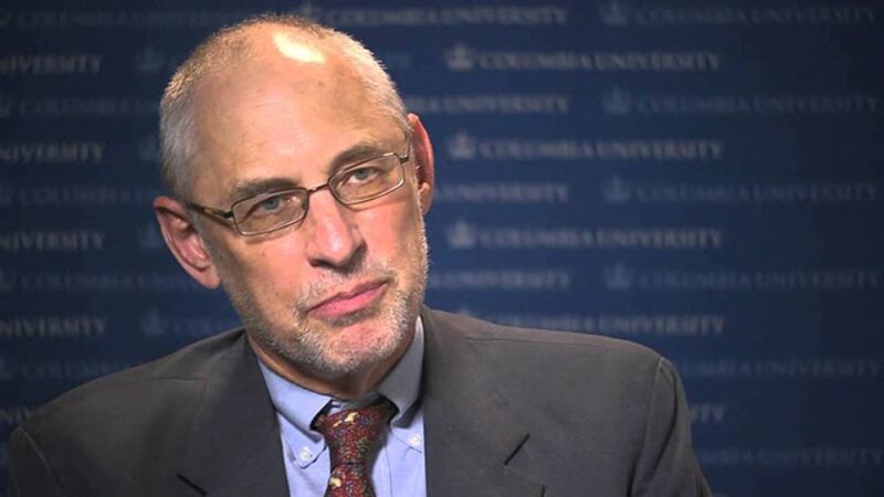 美国的中国问题专家、哥伦比亚大学政治学教授黎安友(Andrew Nathan) 在华盛顿保守派智库传统基金会举办的一场研讨会上说,中共的意识形态决定了其领导人的决策注定会酿成一系列人道灾难。(视频截图)